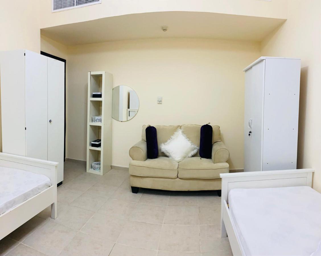 Nash Guest House Females Only Dubai Luaran gambar