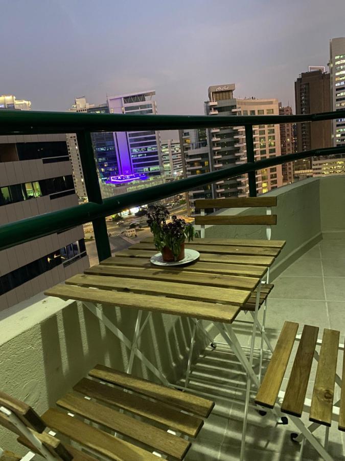 Nash Guest House Females Only Dubai Luaran gambar