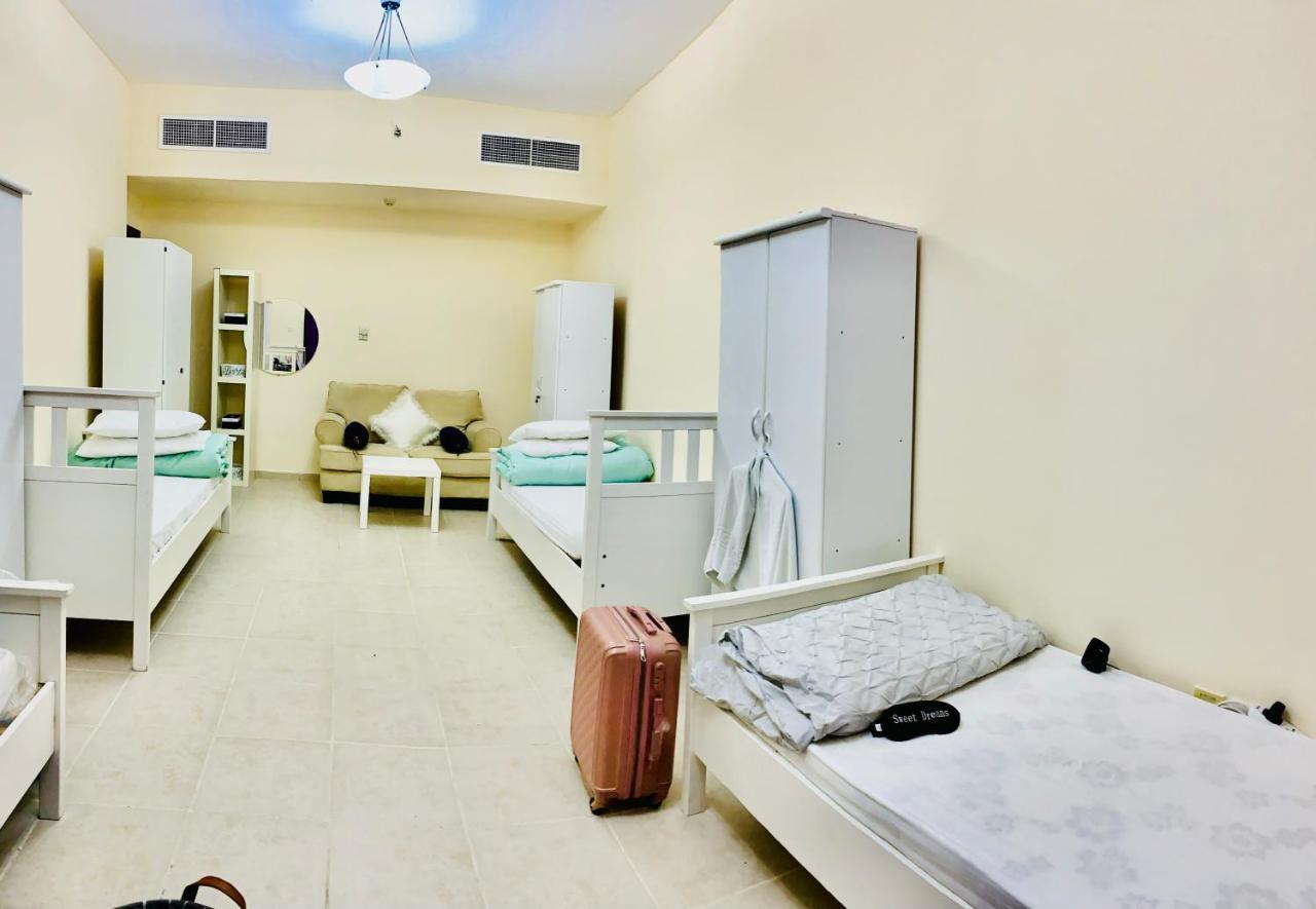 Nash Guest House Females Only Dubai Luaran gambar