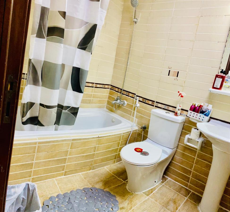 Nash Guest House Females Only Dubai Luaran gambar